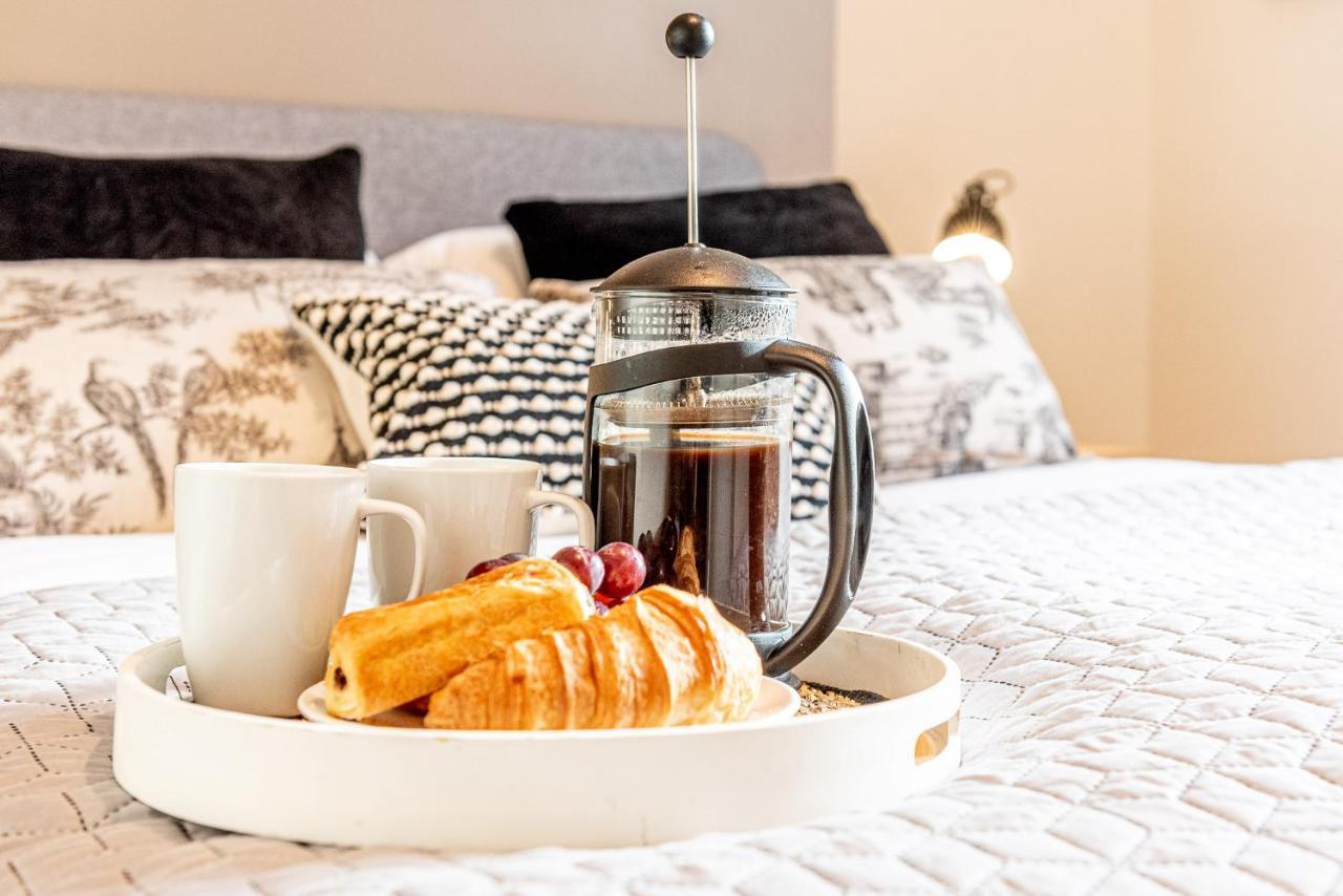 3 Bedroom Home Sleeps 5 Close To Chester City Centre Welcomes Couples, Small Groups, Families And Contractors Luaran gambar