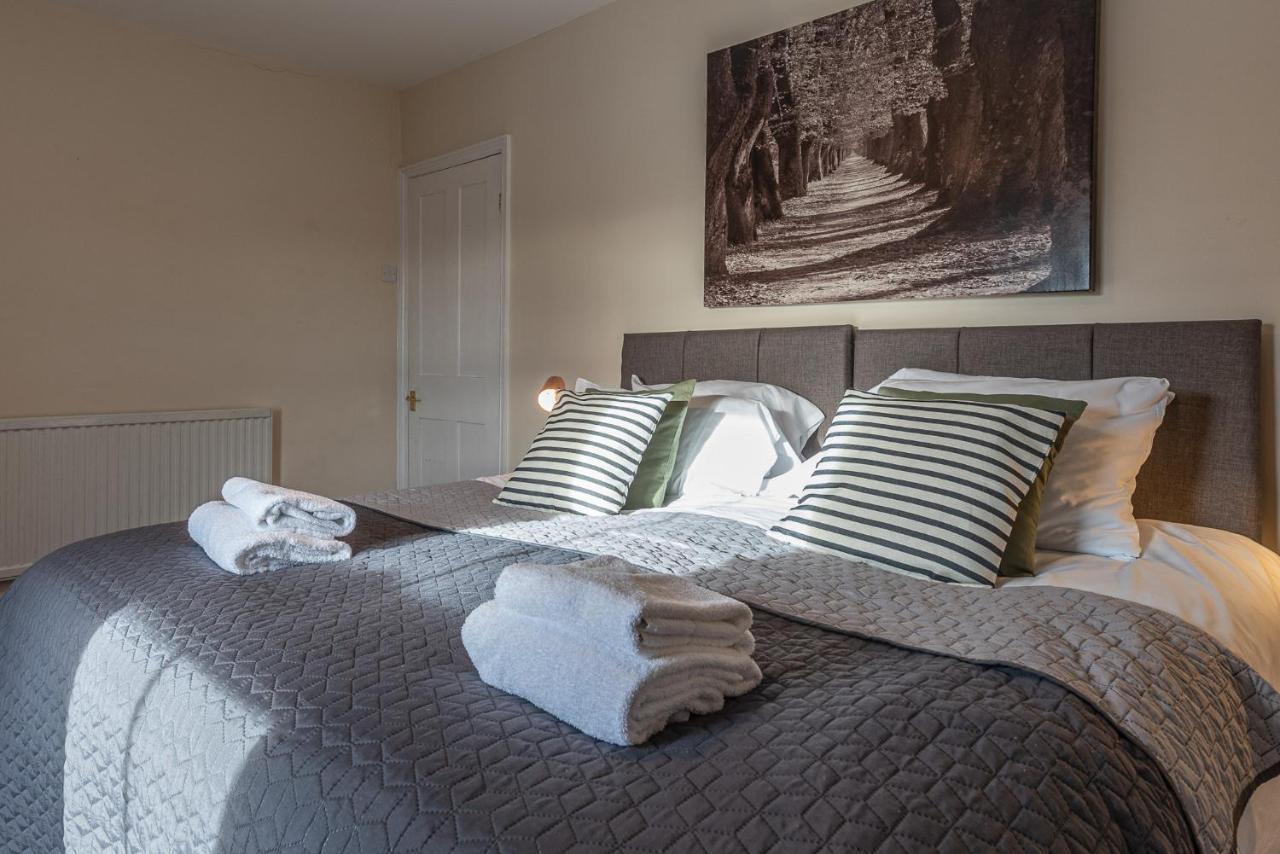 3 Bedroom Home Sleeps 5 Close To Chester City Centre Welcomes Couples, Small Groups, Families And Contractors Luaran gambar